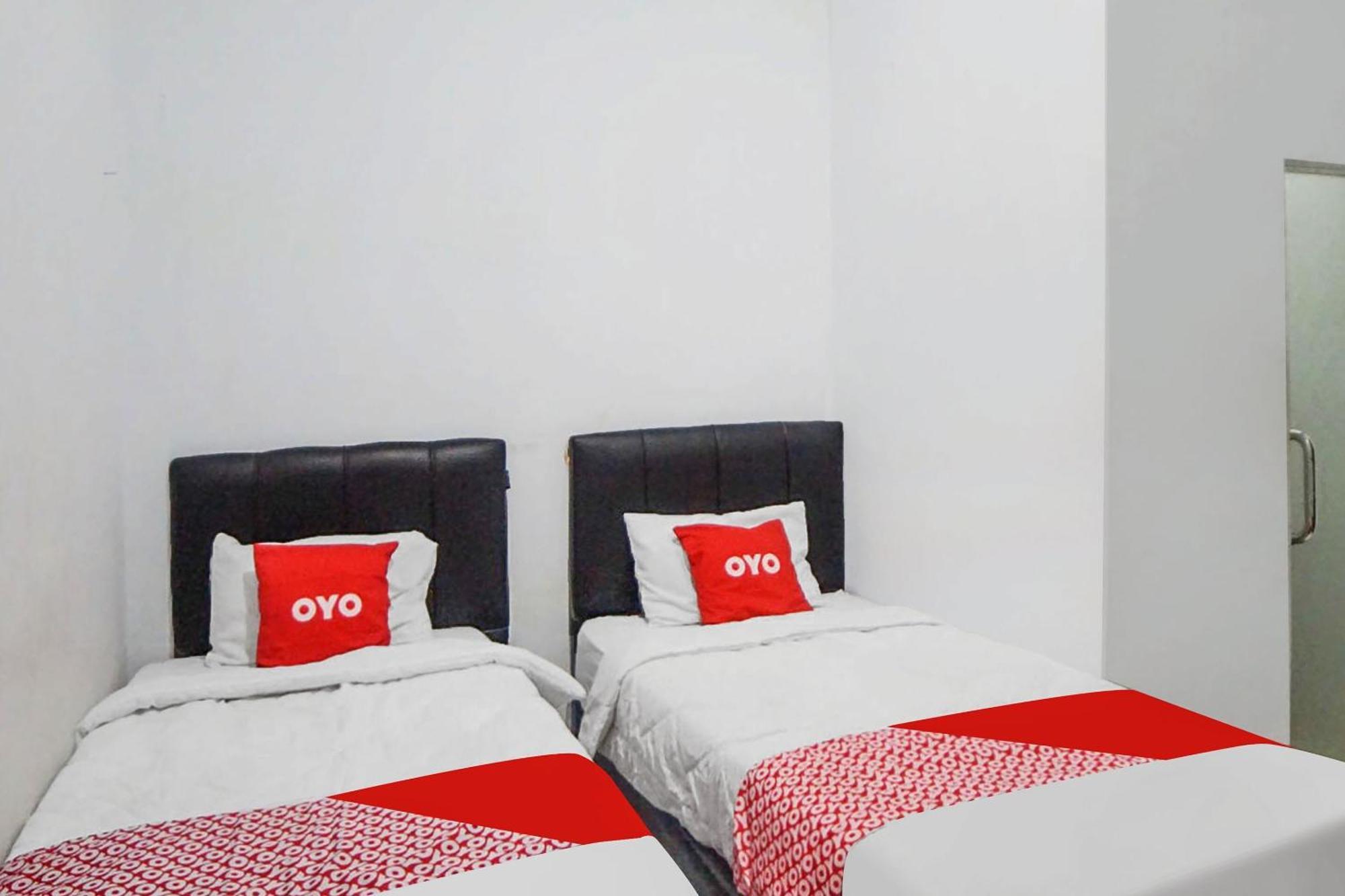 Super Oyo 91627 Wika Wiki Homestay Medan Eksteriør billede