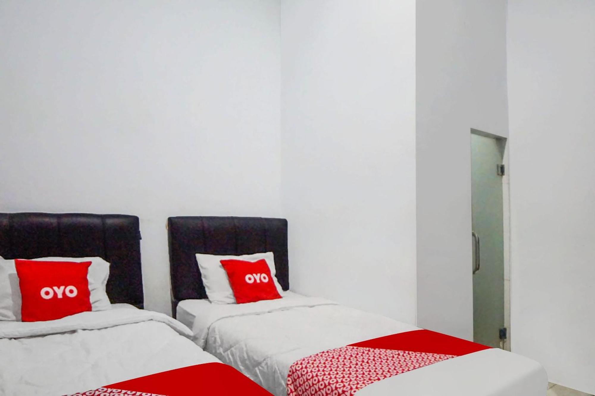 Super Oyo 91627 Wika Wiki Homestay Medan Eksteriør billede