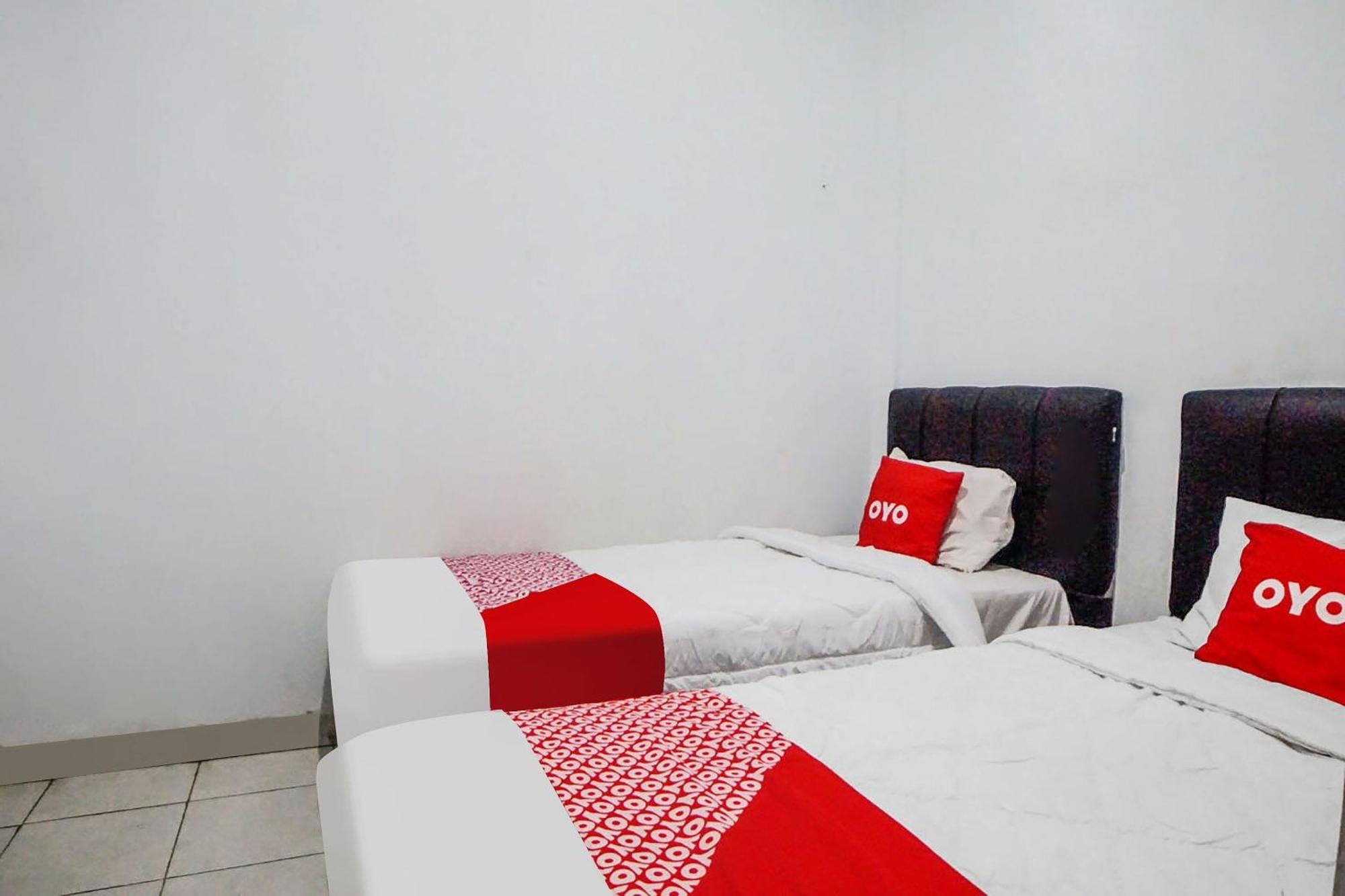 Super Oyo 91627 Wika Wiki Homestay Medan Eksteriør billede