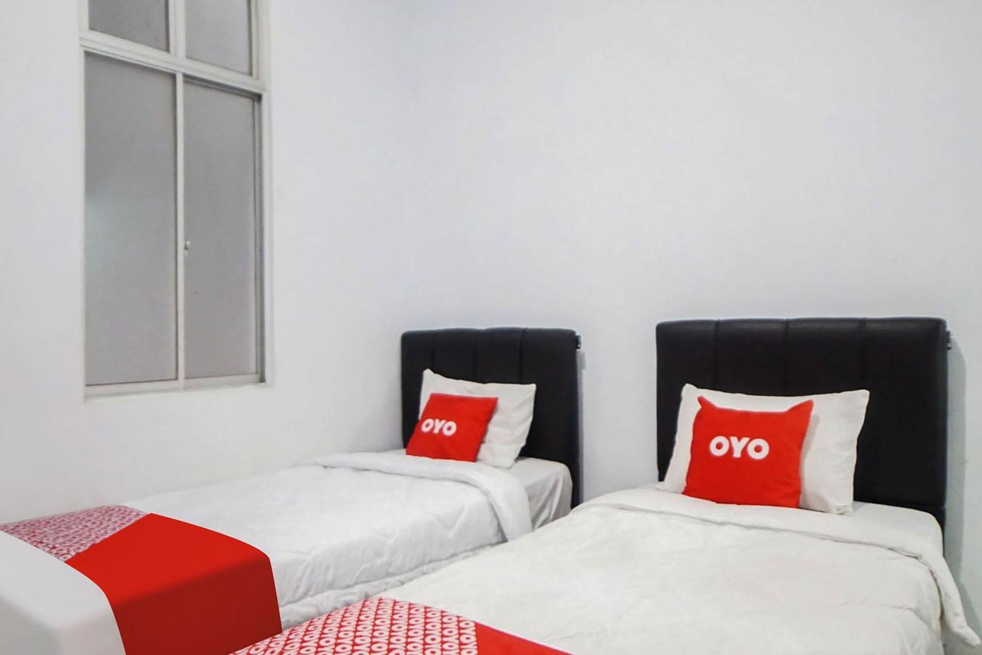 Super Oyo 91627 Wika Wiki Homestay Medan Eksteriør billede