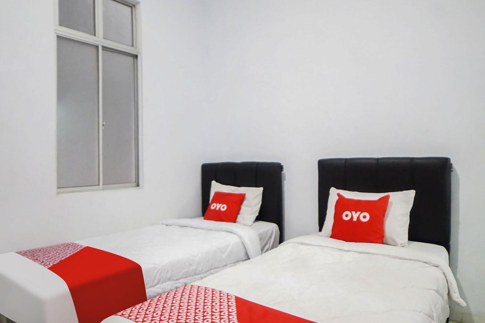 Super Oyo 91627 Wika Wiki Homestay Medan Eksteriør billede