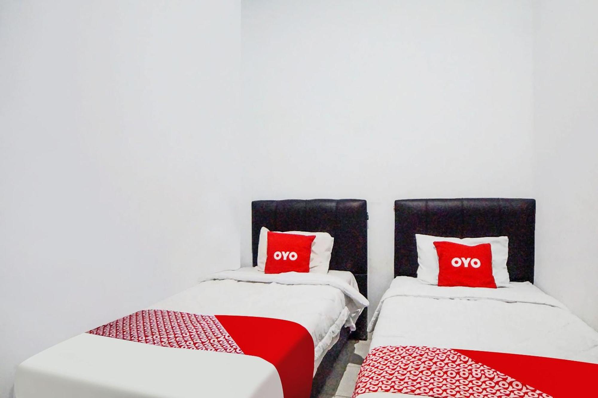 Super Oyo 91627 Wika Wiki Homestay Medan Eksteriør billede