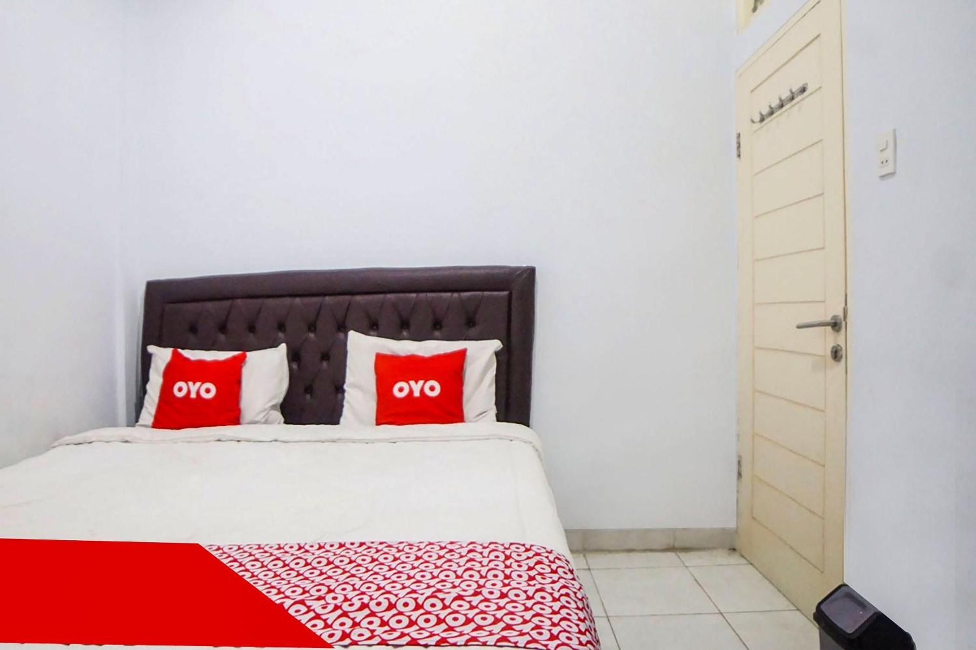 Super Oyo 91627 Wika Wiki Homestay Medan Eksteriør billede