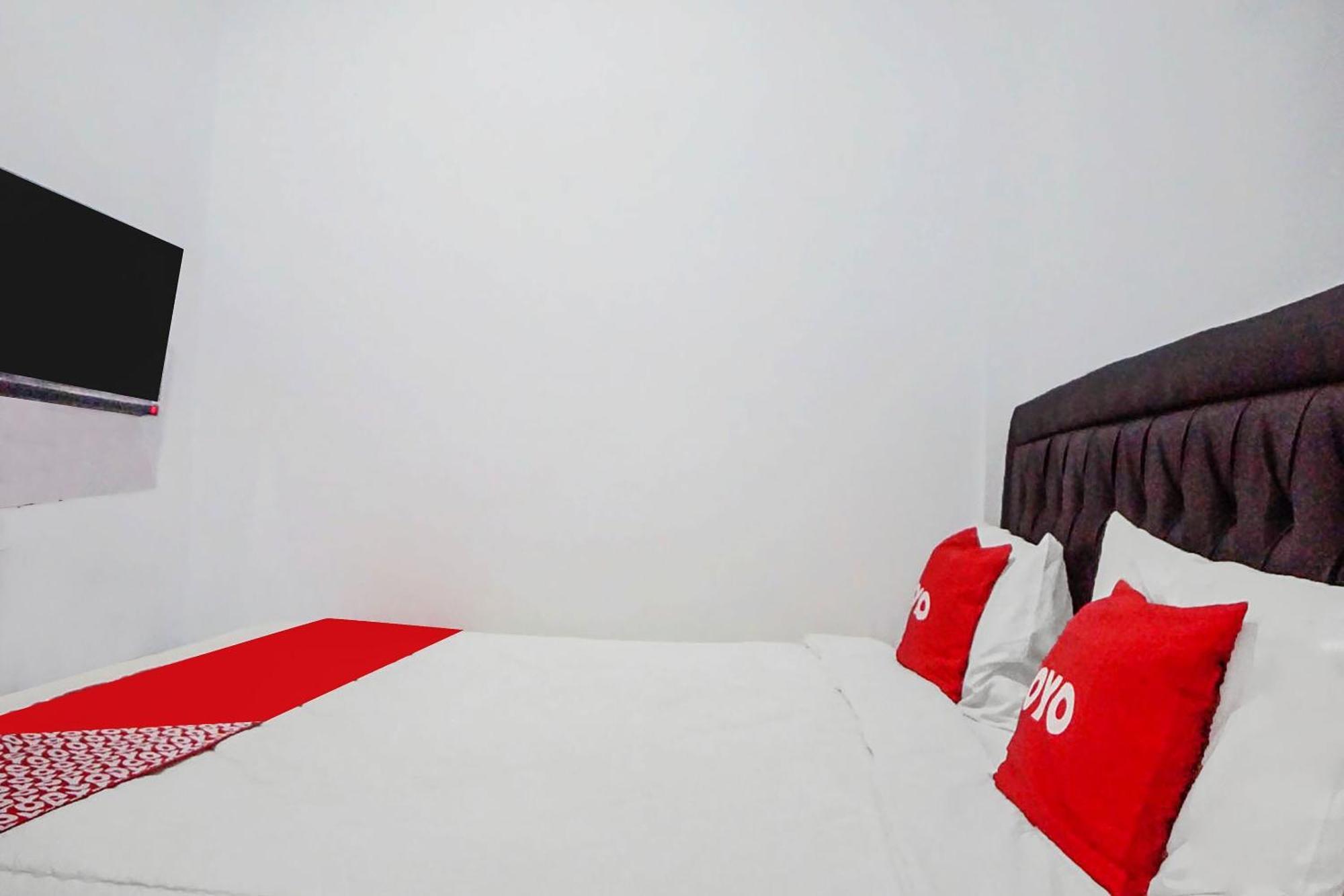 Super Oyo 91627 Wika Wiki Homestay Medan Eksteriør billede